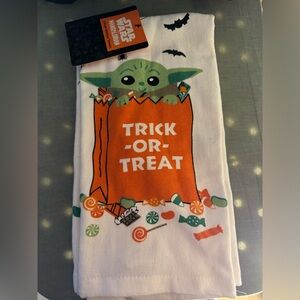 Star Wars Madalorian Trick or Trick 2 Pack Kitchen Towels